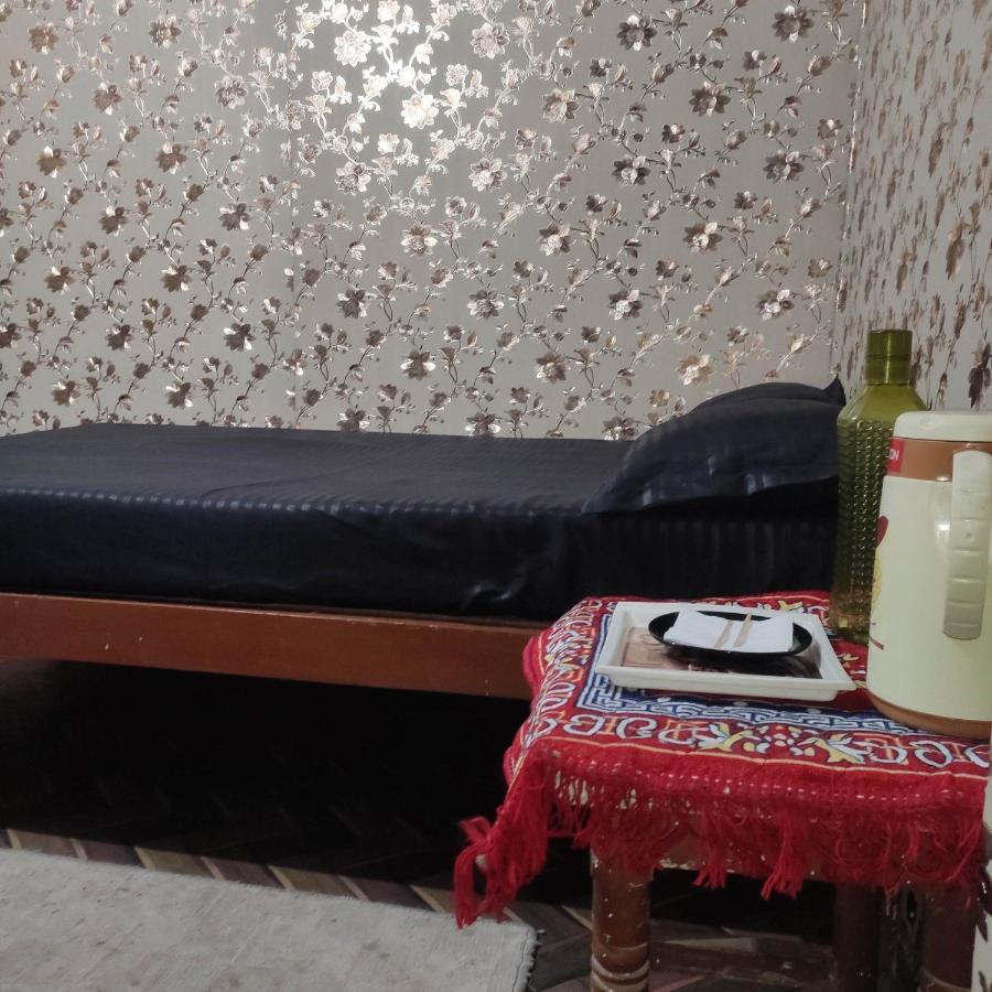 Ira Homestay Mathura - Divine Spiritual Stay Exterior photo